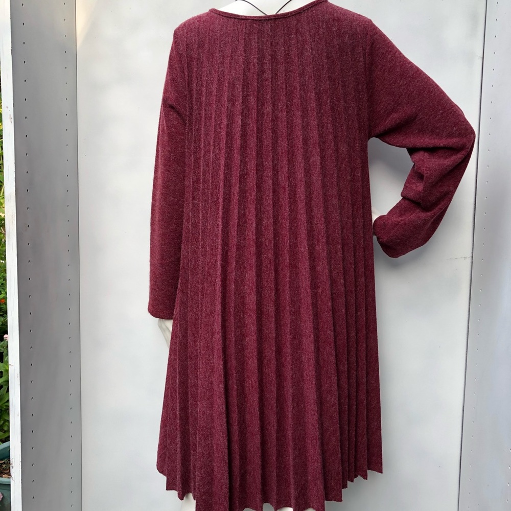 Vasna‎ Burgundy Dress Size M - Picture 2 of 11